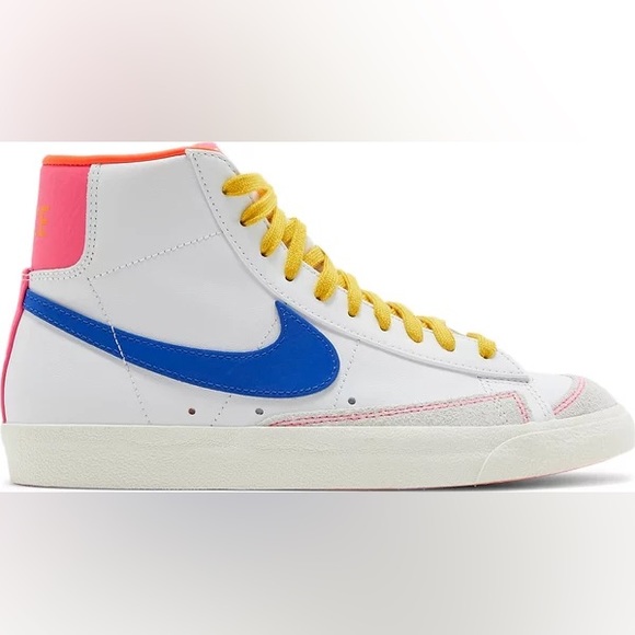 Nike Women’s Blazer Mid '77 'ACG' in White/Pink/Crimson/Blue, Size 9.5 - Picture 2 of 14